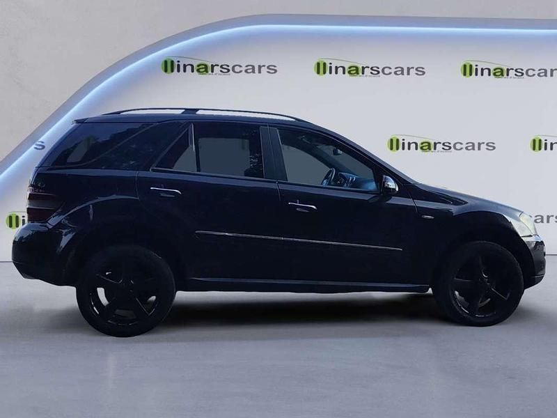 Usado Mercedes ML280 Edition 1 190 CV (139 kW) 2008 Negro SUV