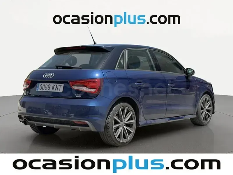 Usado Audi A1 Sportback Attraction 95 CV (69 kW) 2018 Azul Utilitario