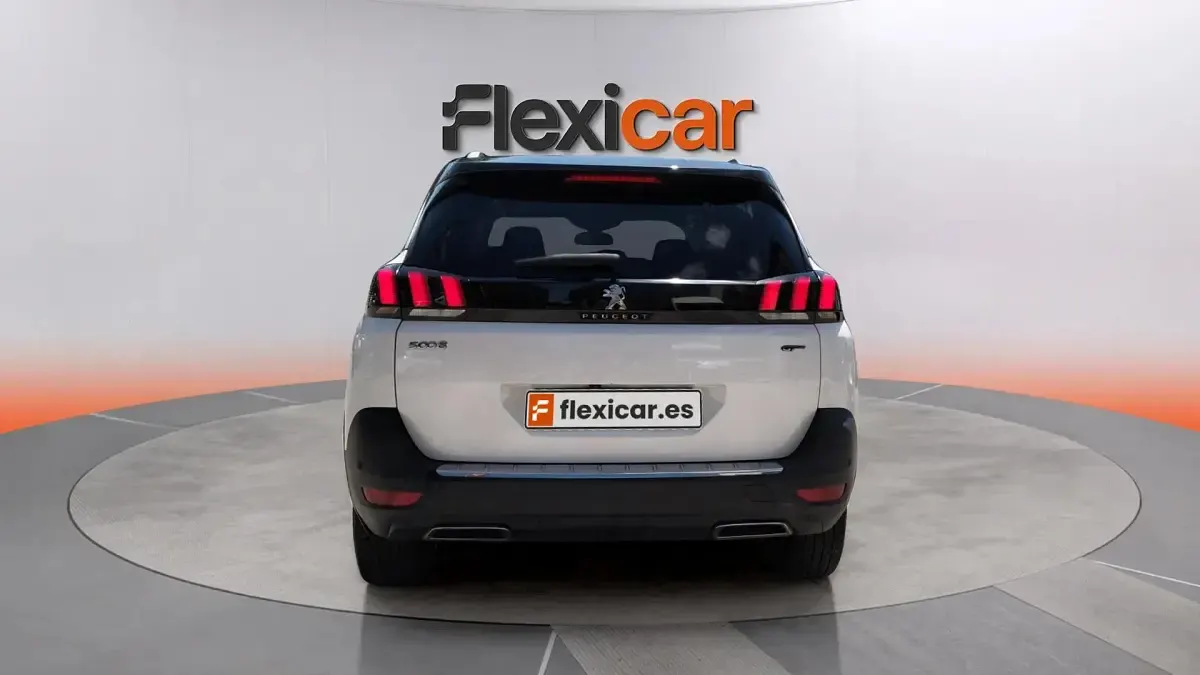 Usado Peugeot 5008 GT-line 180 CV (132 kW) 2018 Blanco SUV