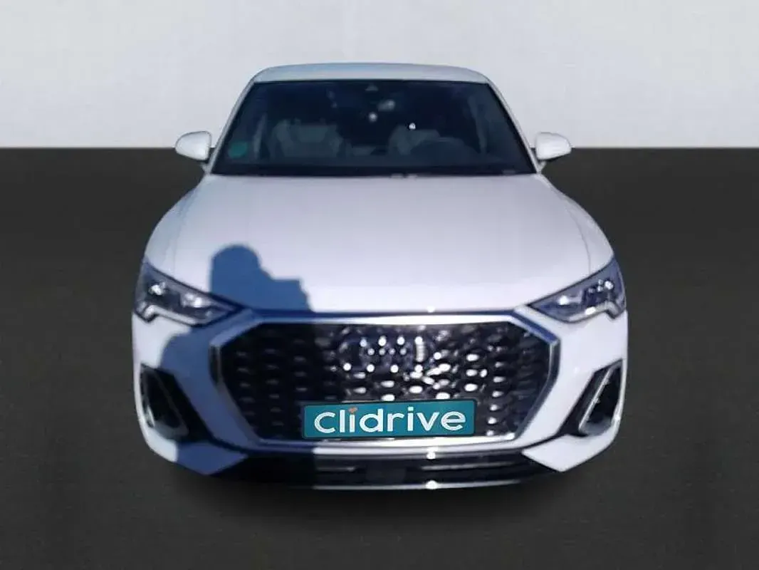 Usado Audi Q3 S-Line 150 CV (110 kW) 2024 Amarillo SUV