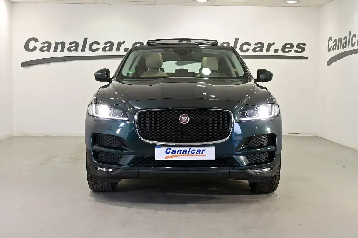 Usado Jaguar F-Pace Prestige 180 CV (132 kW) 2016 Verde SUV