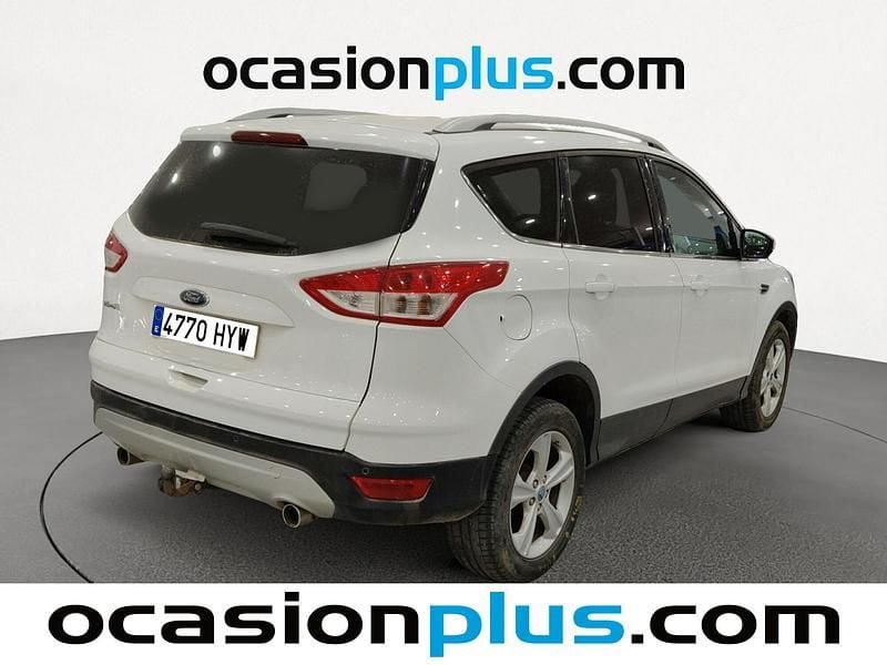 Usado Ford Kuga Trend 150 CV (110 kW) 2014 Blanco SUV