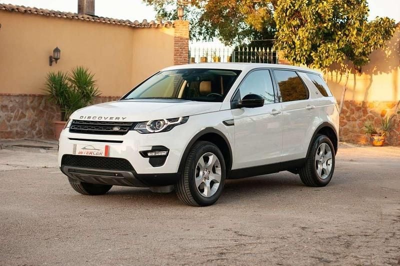 Usado Land Rover Discovery Sport HSE 150 CV (110 kW) 2018 Blanco SUV