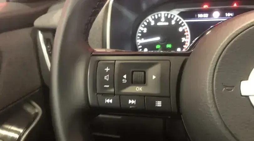Usado Nissan Qashqai Acenta 140 CV (102 kW) 2025 Lunar white (perlada) SUV