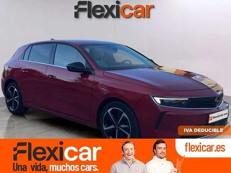 Burdeos Usado 2023 Opel Astra Elegance Utilitario | 16.090 € (Super precio) - Imagen 1/4