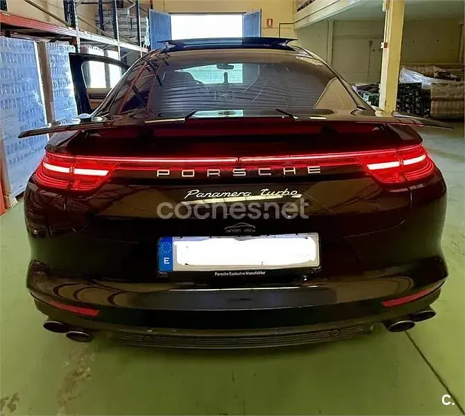 Usado Porsche Panamera Turbo 520 CV (382 kW) 2017 Negro Utilitario