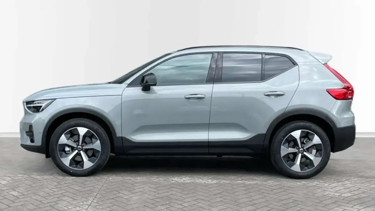 Nuevo Volvo XC40 Ultra 163 CV (119 kW) 2026 Gris SUV