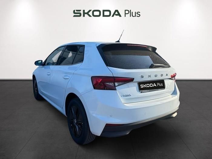 Blanco Nuevo 2025 Skoda Fabia Selection Utilitario | 17.950 € (Precio justo) - Imagen 1/4
