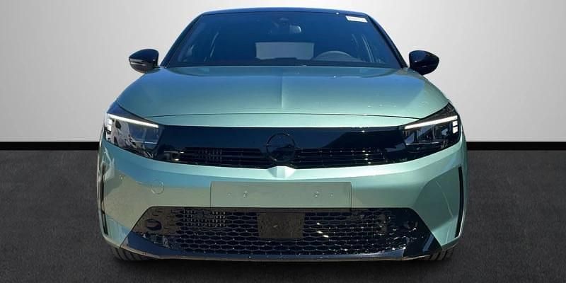 Nuevo Opel Corsa 110 CV (80 kW) 2025 Verde Utilitario