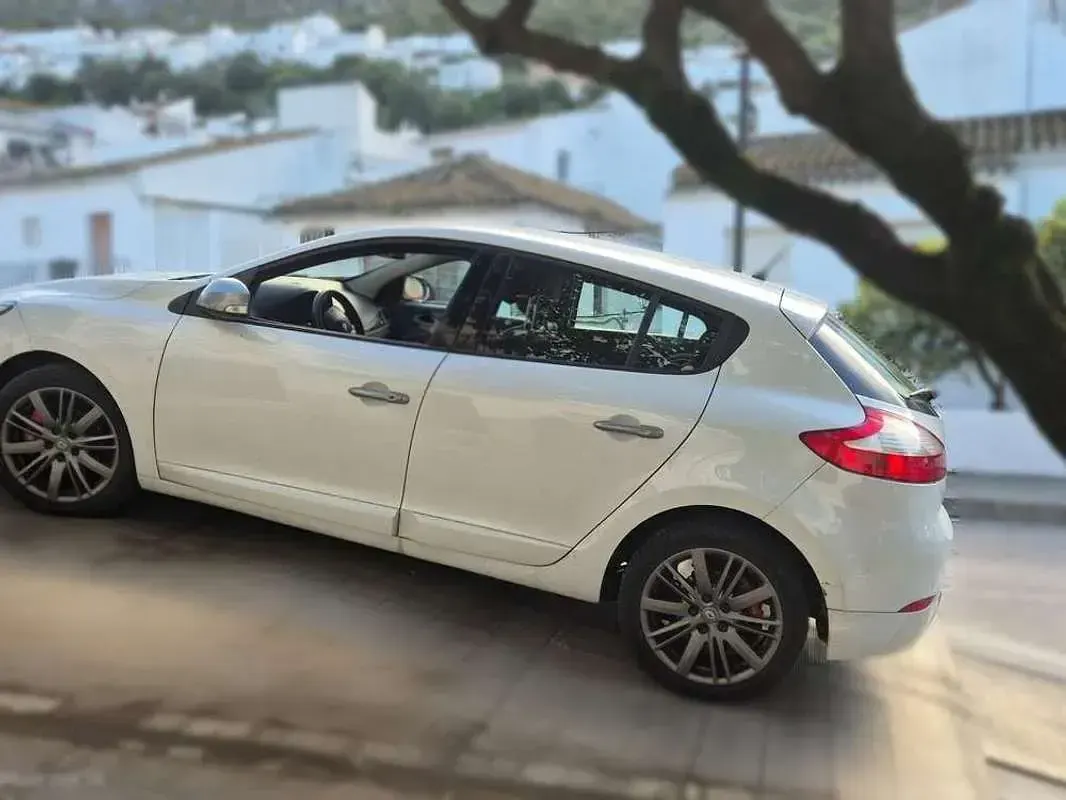 Usado Renault Mégane III GT 110 CV (80 kW) 2013 Blanco Utilitario