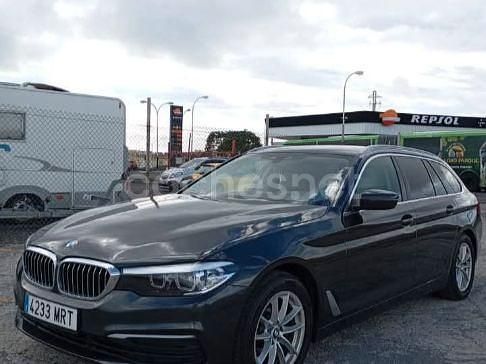 Gris / plata Usado 2018 BMW 520 Luxury Line Familiar | 17.999 € (Precio justo) - Imagen 1/4