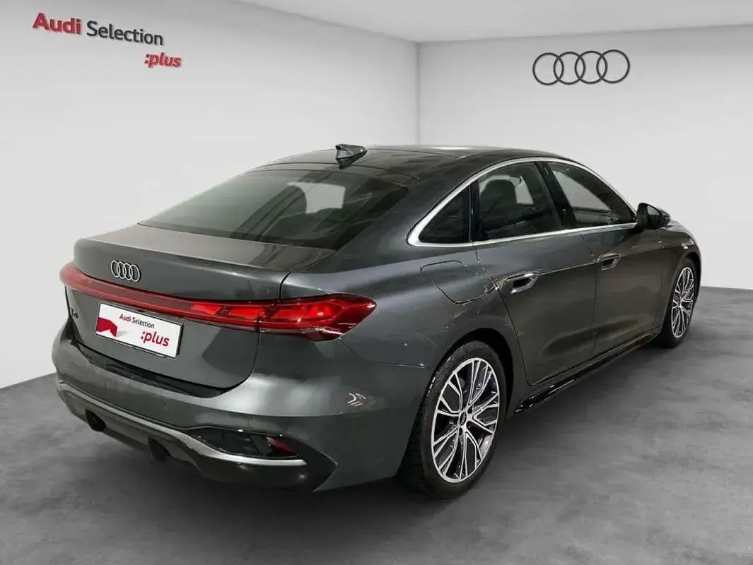 Usado Audi A5 S-Line 204 CV (150 kW) 2024 Gris Berlina