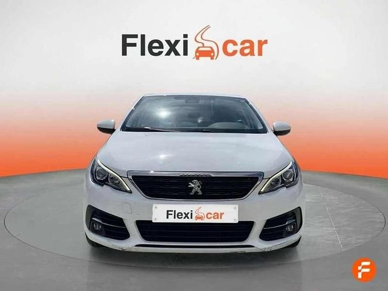 Usado Peugeot 308 Access 110 CV (80 kW) 2020 Blanco Utilitario