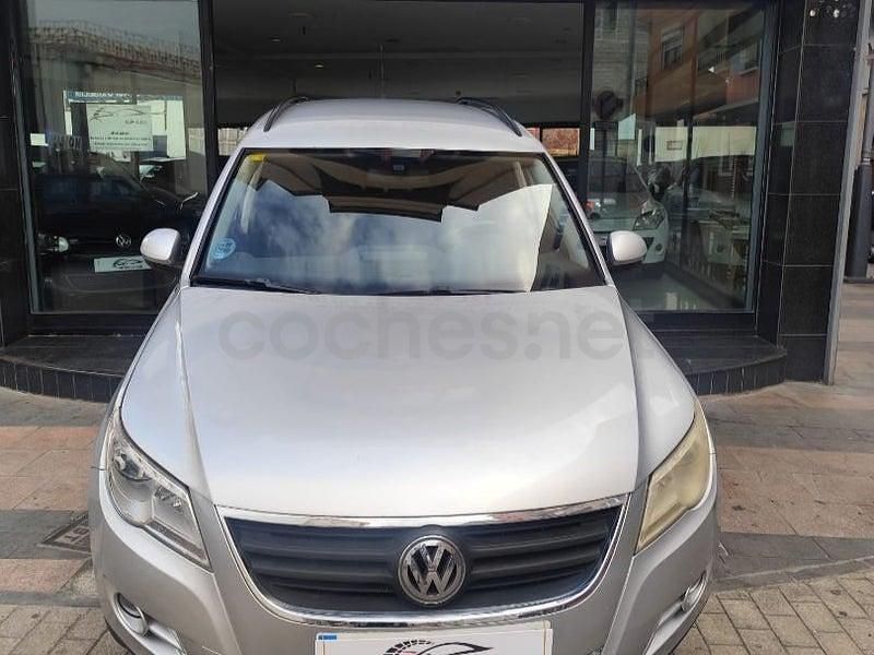 Usado VW Tiguan 150 HP (110 kW) 2010 Cinzento SUV