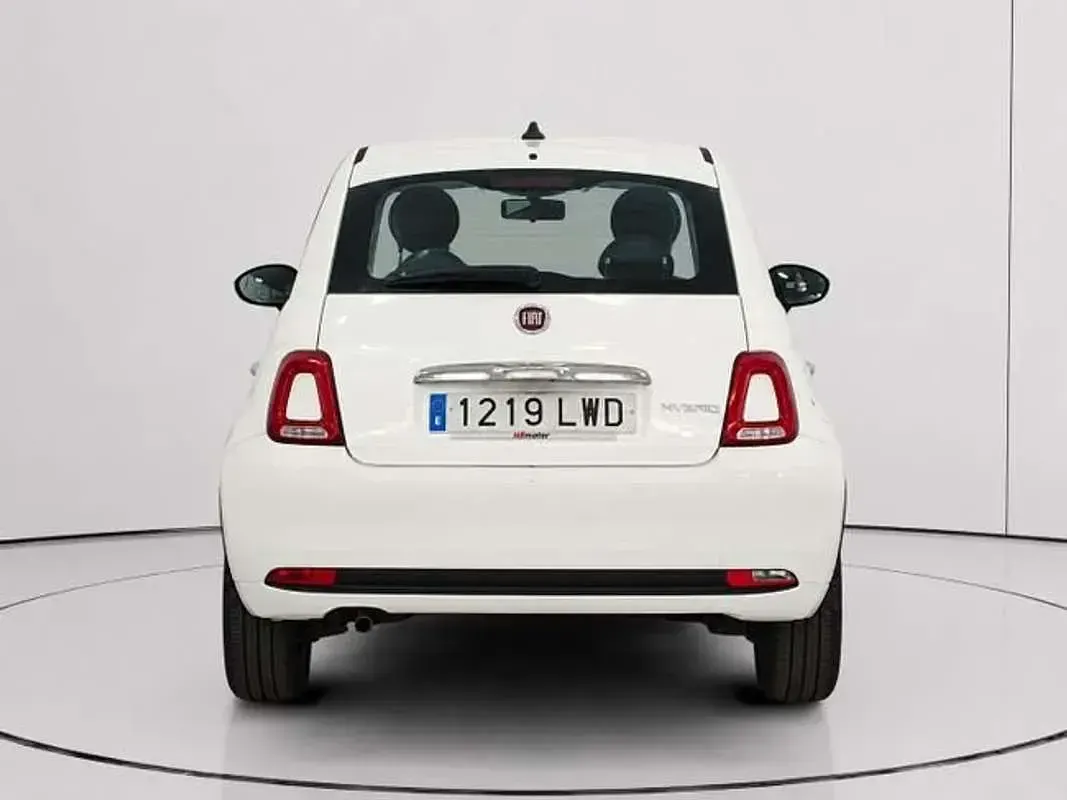 Usado Fiat 500 71 CV (52 kW) 2022 Blanco Utilitario
