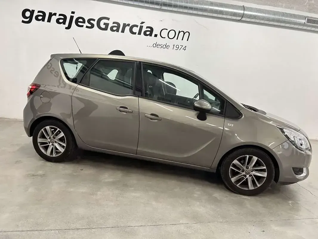 Usado Opel Meriva Selective 120 HP (88 kW) 2015 Bege Monovolume