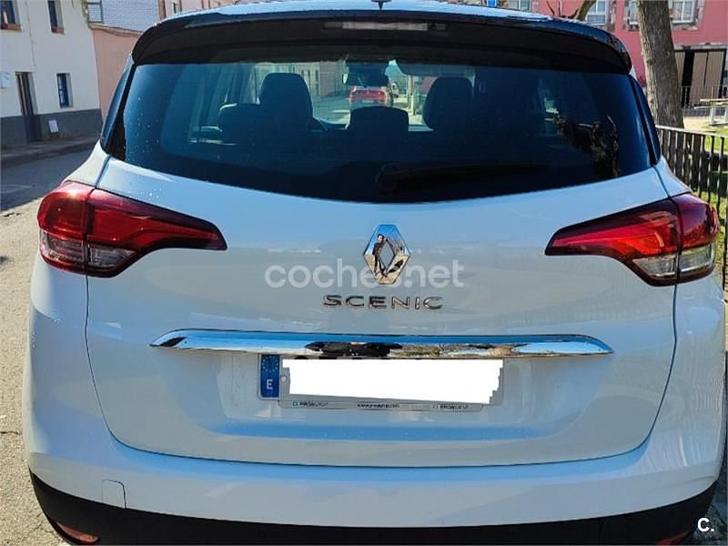 Usado Renault Scénic IV Zen 140 CV (102 kW) 2018 Blanco Monovolumen
