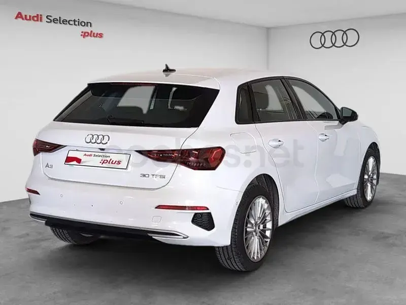 Usado Audi A3 Advanced Plus 110 CV (80 kW) 2022 Blanco Berlina