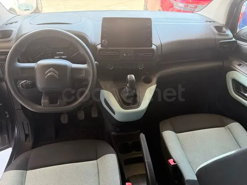 Usado Citroën Berlingo Feel 102 CV (75 kW) 2019 Gris / plata Monovolumen