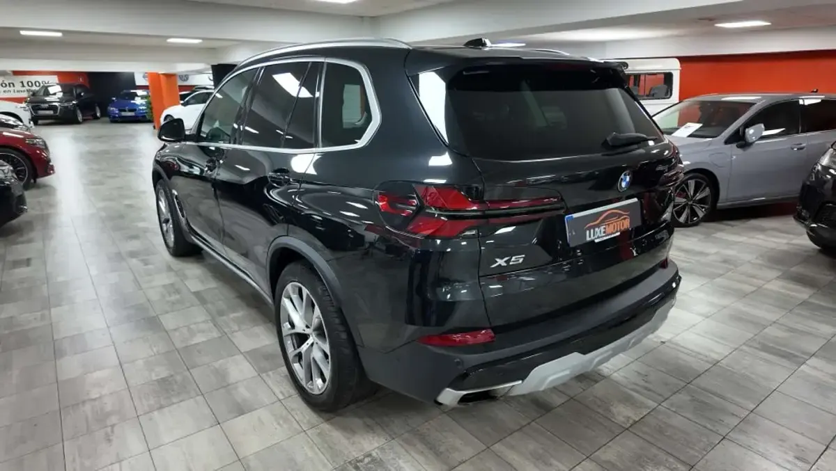 Usado BMW X5 xLine 298 CV (219 kW) 2023 Negro SUV