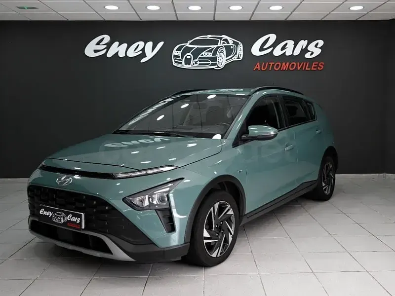 Usado Hyundai Bayon 100 CV (73 kW) 2023 Verde SUV