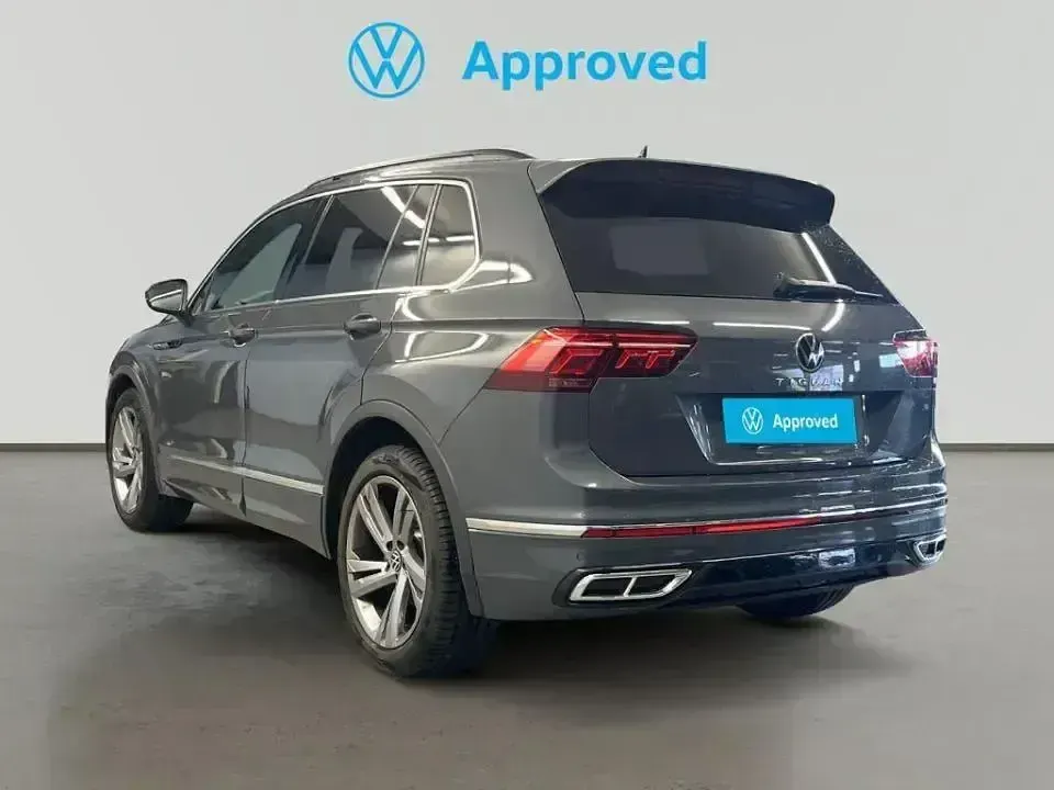 Usado VW Tiguan R-line 150 CV (110 kW) 2022 Gris SUV