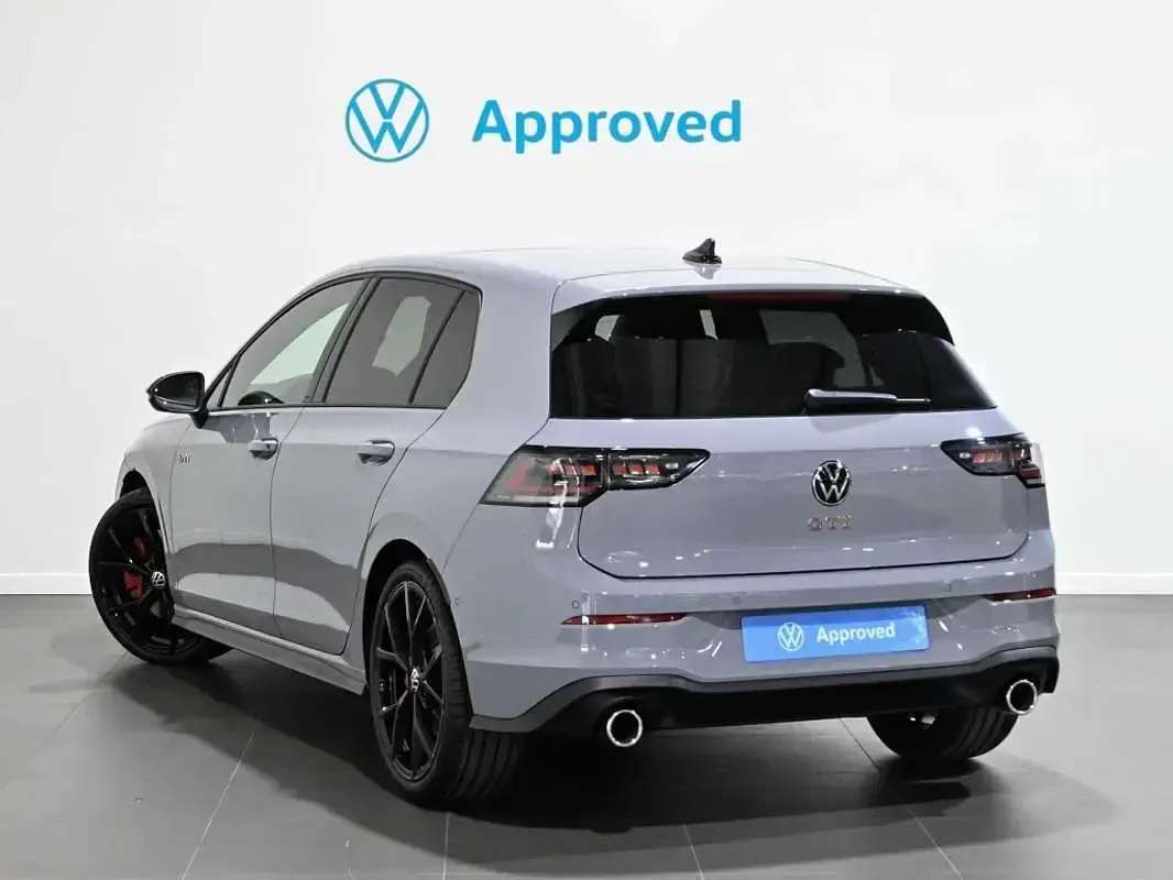 Nuevo VW Golf VIII GTI 265 CV (194 kW) 2026 Gris Utilitario