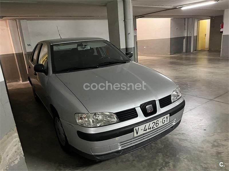 Usado Seat Cordoba Stella 60 CV (44 kW) 2000 Blanco Berlina