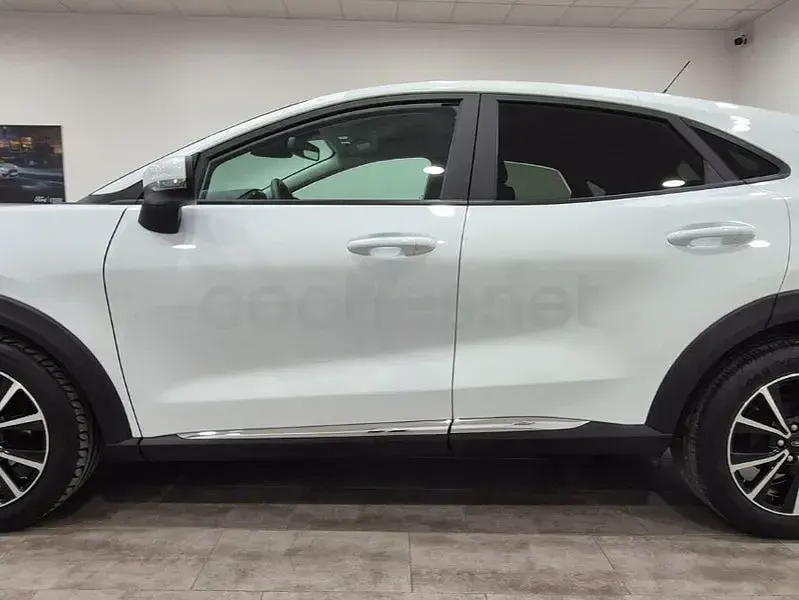 Usado Ford Puma Titanium 125 CV (91 kW) 2022 Blanco SUV