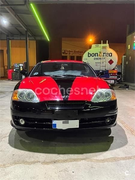 Negro Usado 2004 Hyundai Coupé Coupe | 3300 € - Imagen 1/4