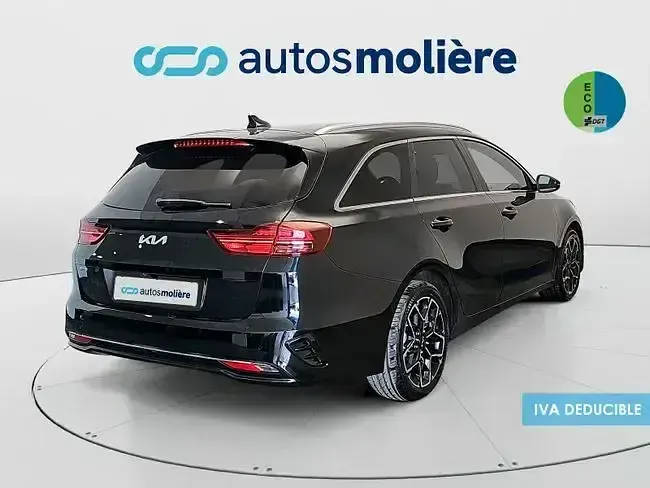 Usado Kia Ceed Style 100 CV (73 kW) 2025 Negro Utilitario