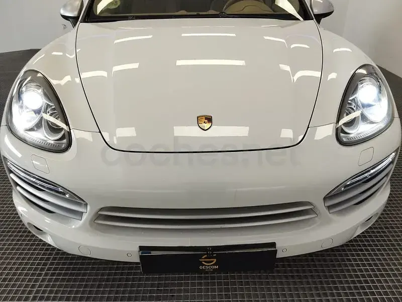 Usado Porsche Cayenne 245 CV (180 kW) 2012 Blanco SUV