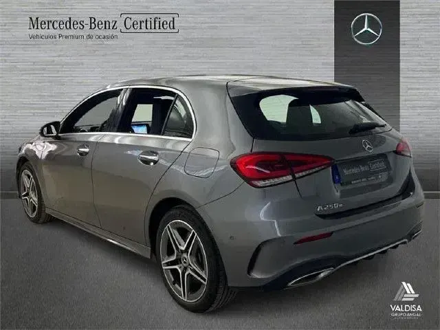 Usado Mercedes A250 218 CV (160 kW) 2022 Gris montaña