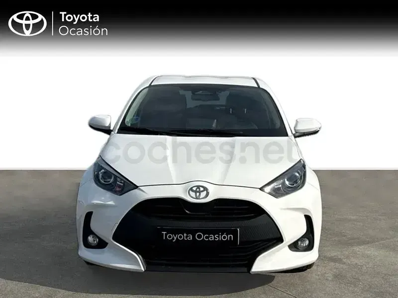 Usado Toyota Yaris Hybrid Active 116 CV (85 kW) 2025 Blanco Berlina