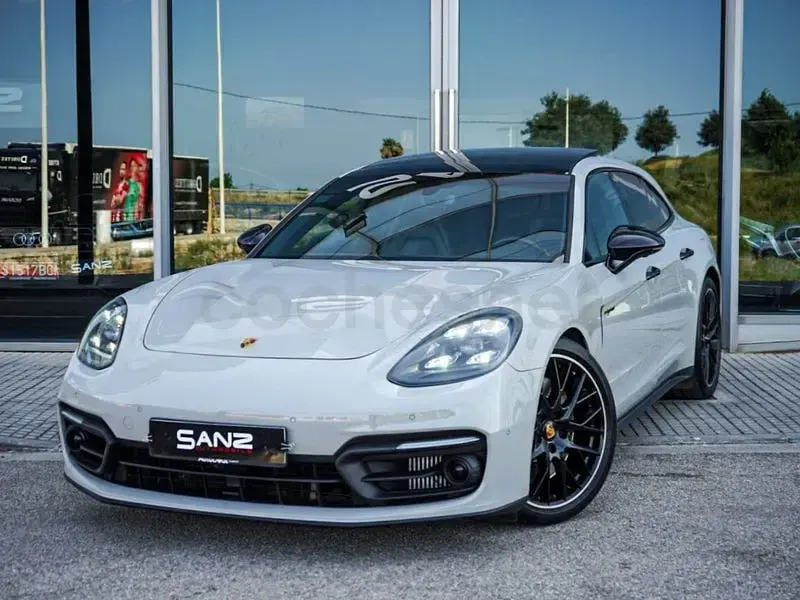 Usado Porsche Panamera Executive 560 CV (411 kW) 2022 Beige Utilitario