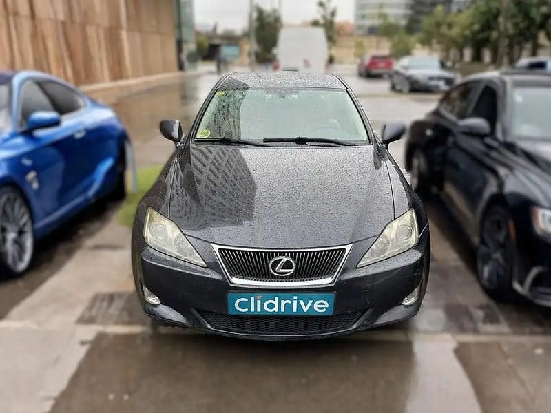 Usado Lexus IS220d Luxury Line 177 CV (130 kW) 2006 Gris / plata Berlina