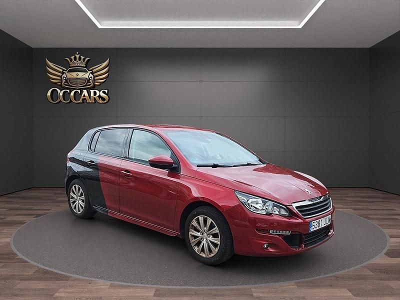 Usado Peugeot 308 Allure 130 CV (95 kW) 2016 Rojo