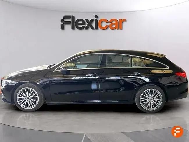 Usado Mercedes CLA180 Shooting Brake 136 CV (100 kW) 2022 Negro Familiar