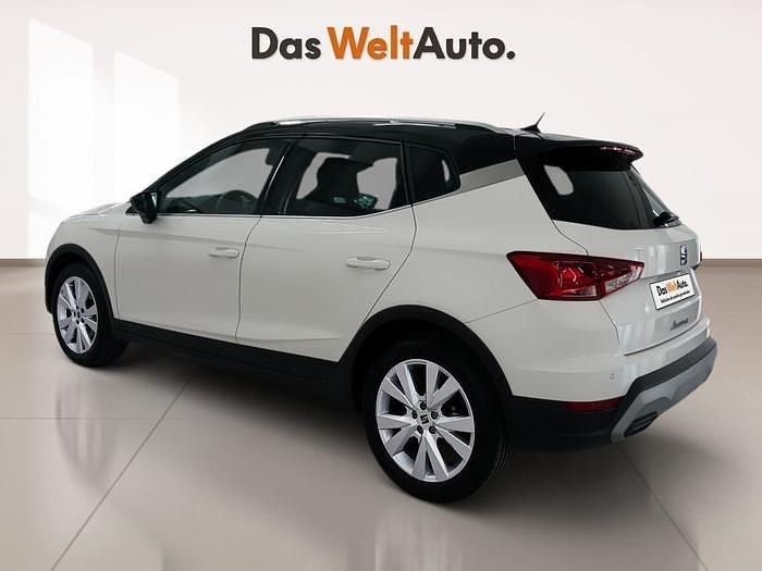 Usado Seat Arona Xperience 110 CV (80 kW) 2022 Blanco SUV