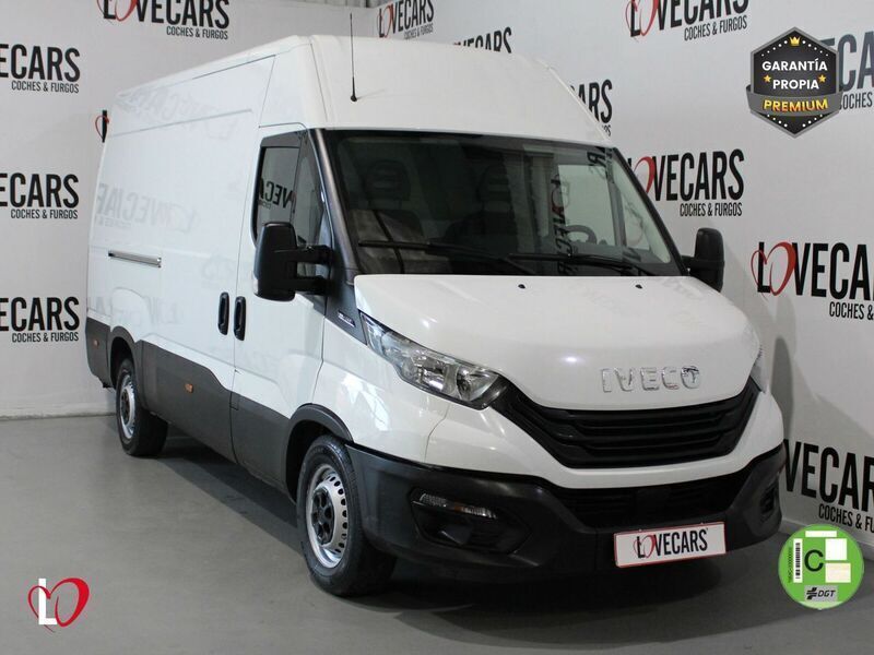 Blanco Usado 2022 Iveco Daily Berlina | 19.990 € (Buen precio) - Imagen 1/3