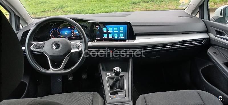 Usado VW Golf VIII Life 115 CV (84 kW) 2023 Blanco Berlina