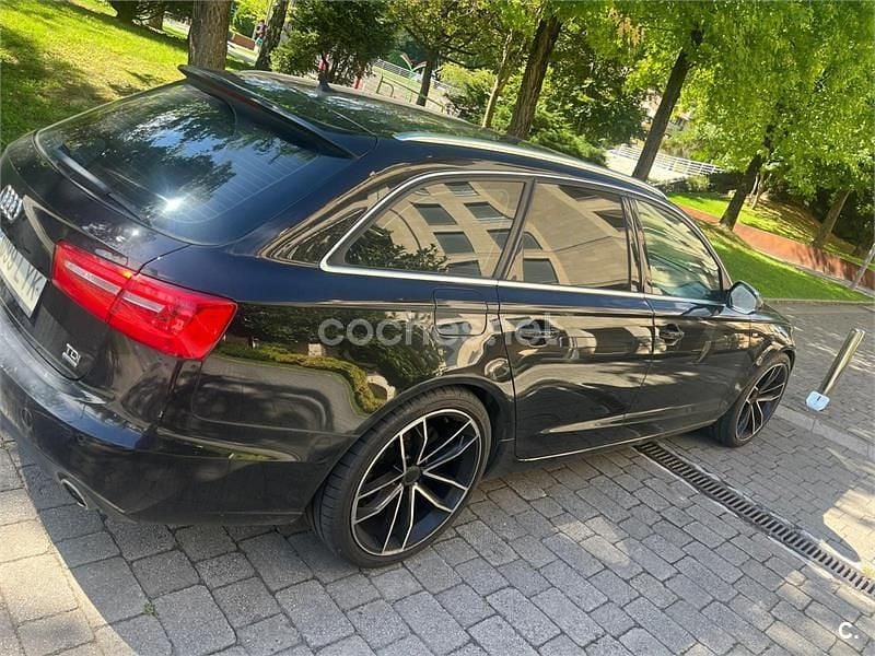 Usado Audi A6 204 CV (150 kW) 2012 Negro Familiar