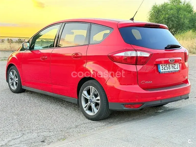 Usado Ford C-MAX Trend 125 CV (91 kW) 2014 Rojo Monovolumen