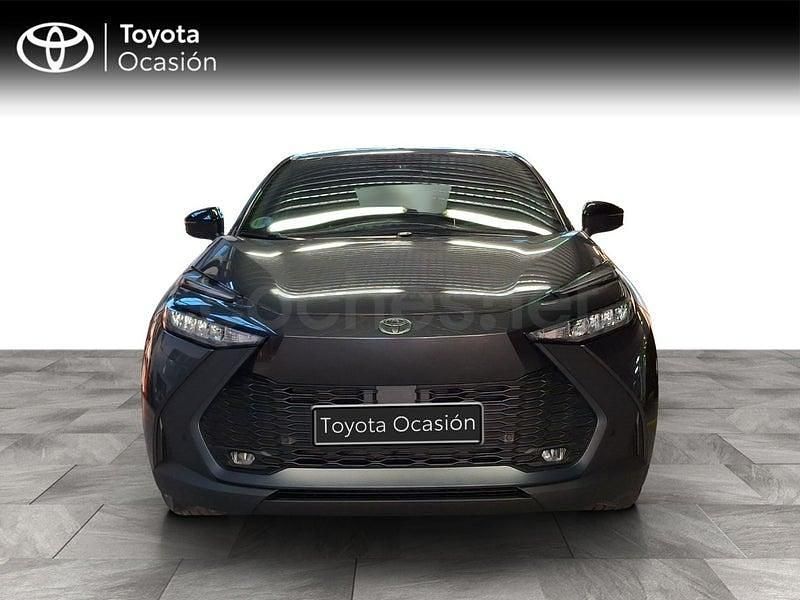 Usado Toyota C-HR Advance 140 CV (102 kW) 2025 Gris / plata SUV