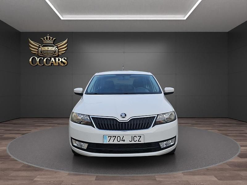 Usado Skoda Rapid Ambition 105 CV (77 kW) 2015 Blanco Utilitario