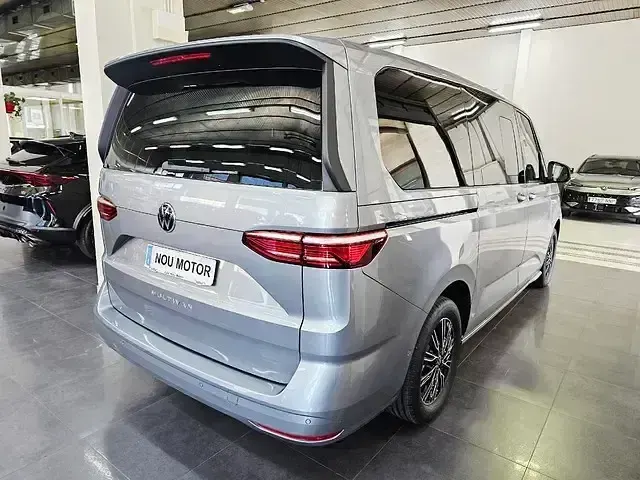 Nuevo VW Multivan Life 150 CV (110 kW) 2026 Gris Monovolumen