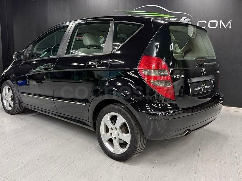 Usado Mercedes A200 Avantgarde 140 CV (102 kW) 2009 Negro Monovolumen