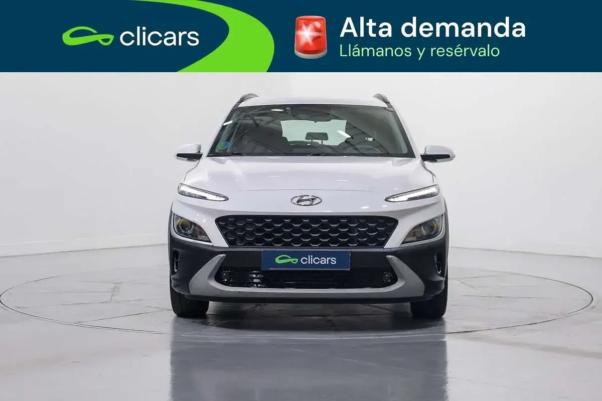 Usado Hyundai Kona 120 CV (88 kW) 2022 Blanco SUV