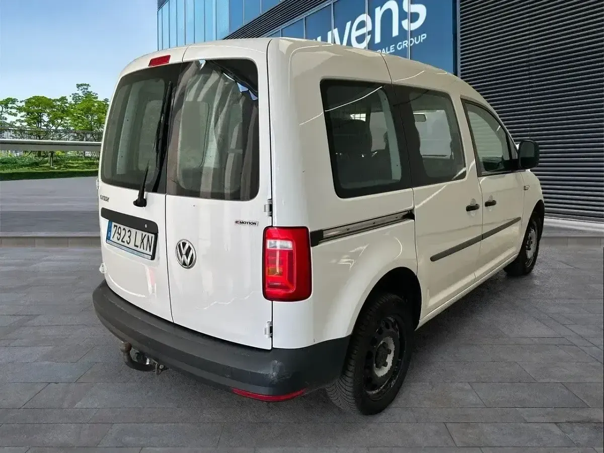 Usado VW Caddy 122 CV (89 kW) 2020 Blanco Monovolumen