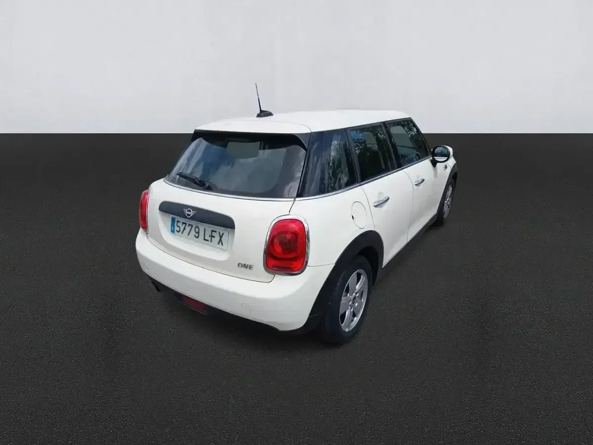Usado Mini ONE 102 CV (75 kW) 2020 Blanco Utilitario